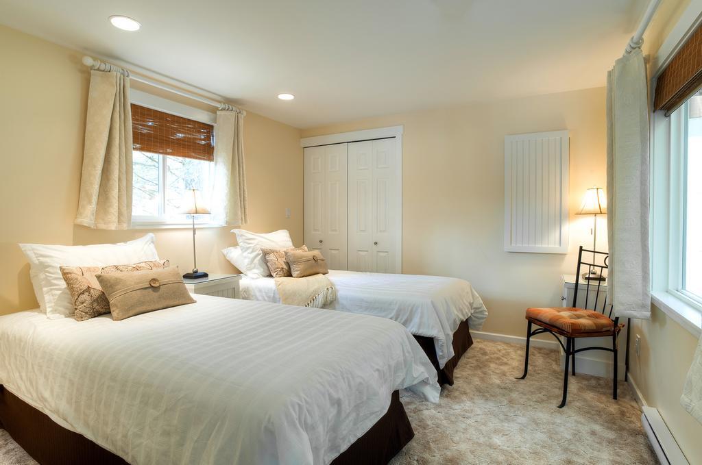 Gowlland Harbour Resort Heriot Bay Room photo