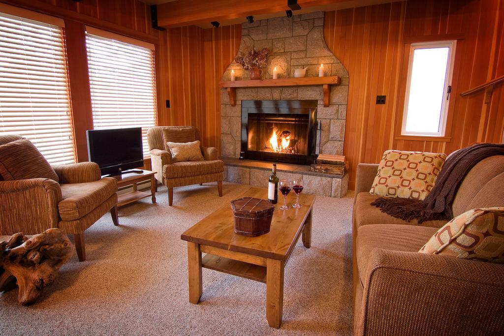 Gowlland Harbour Resort Heriot Bay Room photo