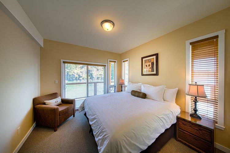 Gowlland Harbour Resort Heriot Bay Exterior photo