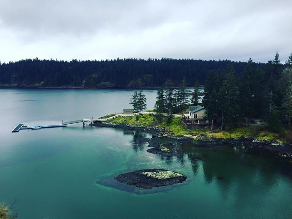 Gowlland Harbour Resort Heriot Bay Exterior photo